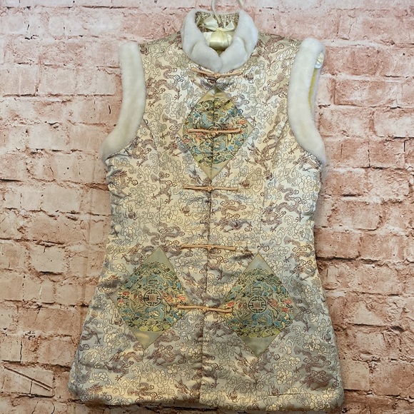 Vintage (60’s-70’s) Asian inspired vest - Picture 1 of 14